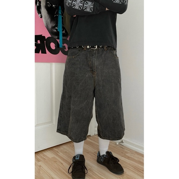 Rocawear Baggy Jean Shorts - Picture 7 of 8